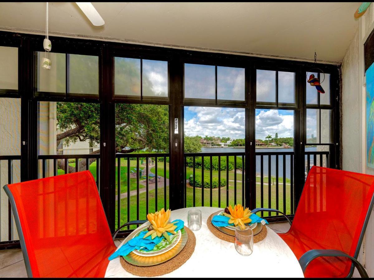 Luxury Waterfront Views - Heated Pool - 1400Sf Duplex - Minutes To The Beach เซียสตาคีย์ ภายนอก รูปภาพ