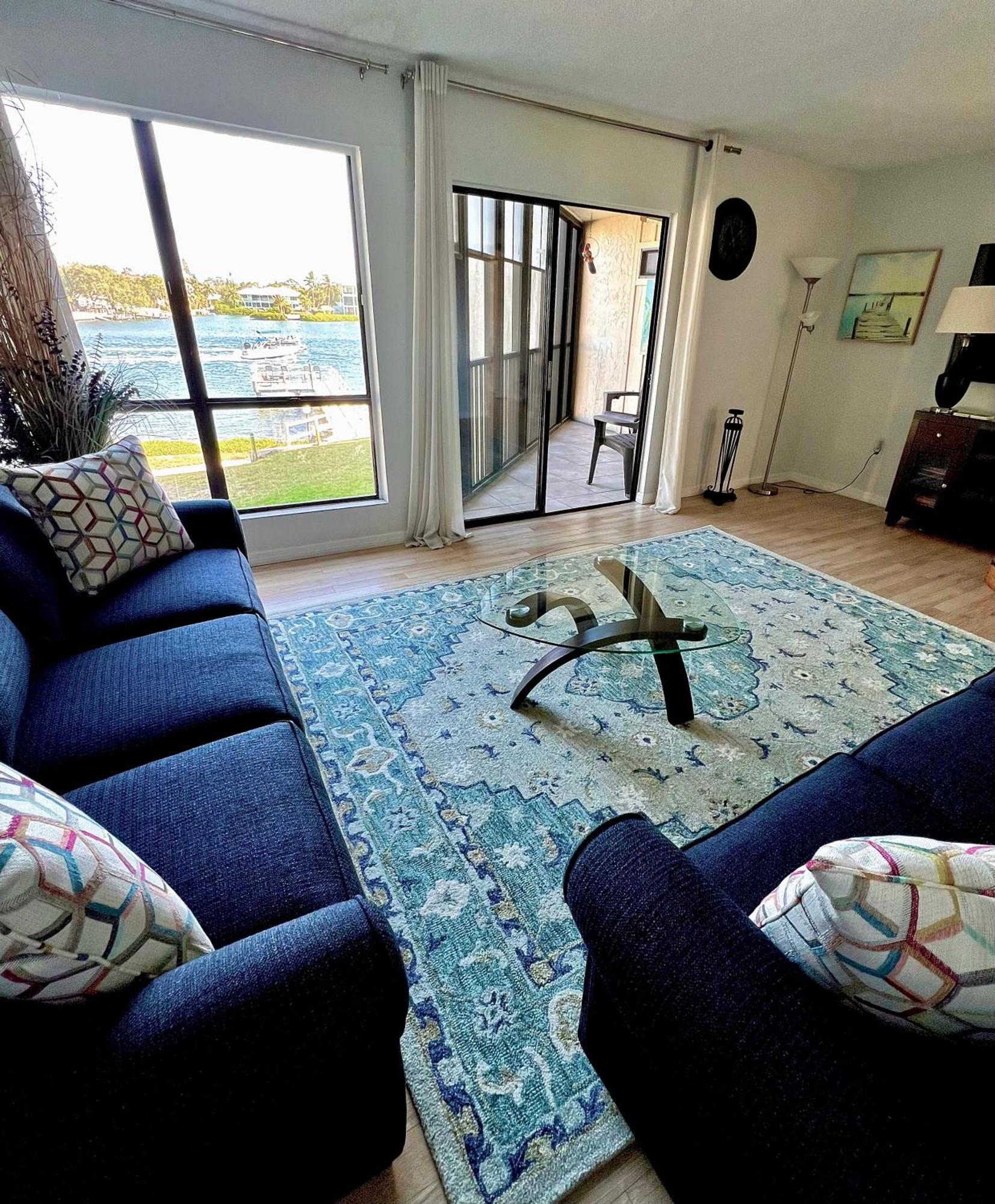 Luxury Waterfront Views - Heated Pool - 1400Sf Duplex - Minutes To The Beach เซียสตาคีย์ ภายนอก รูปภาพ